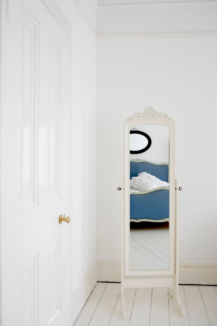 Decorating Tips for a Cozy Guest Bedroom